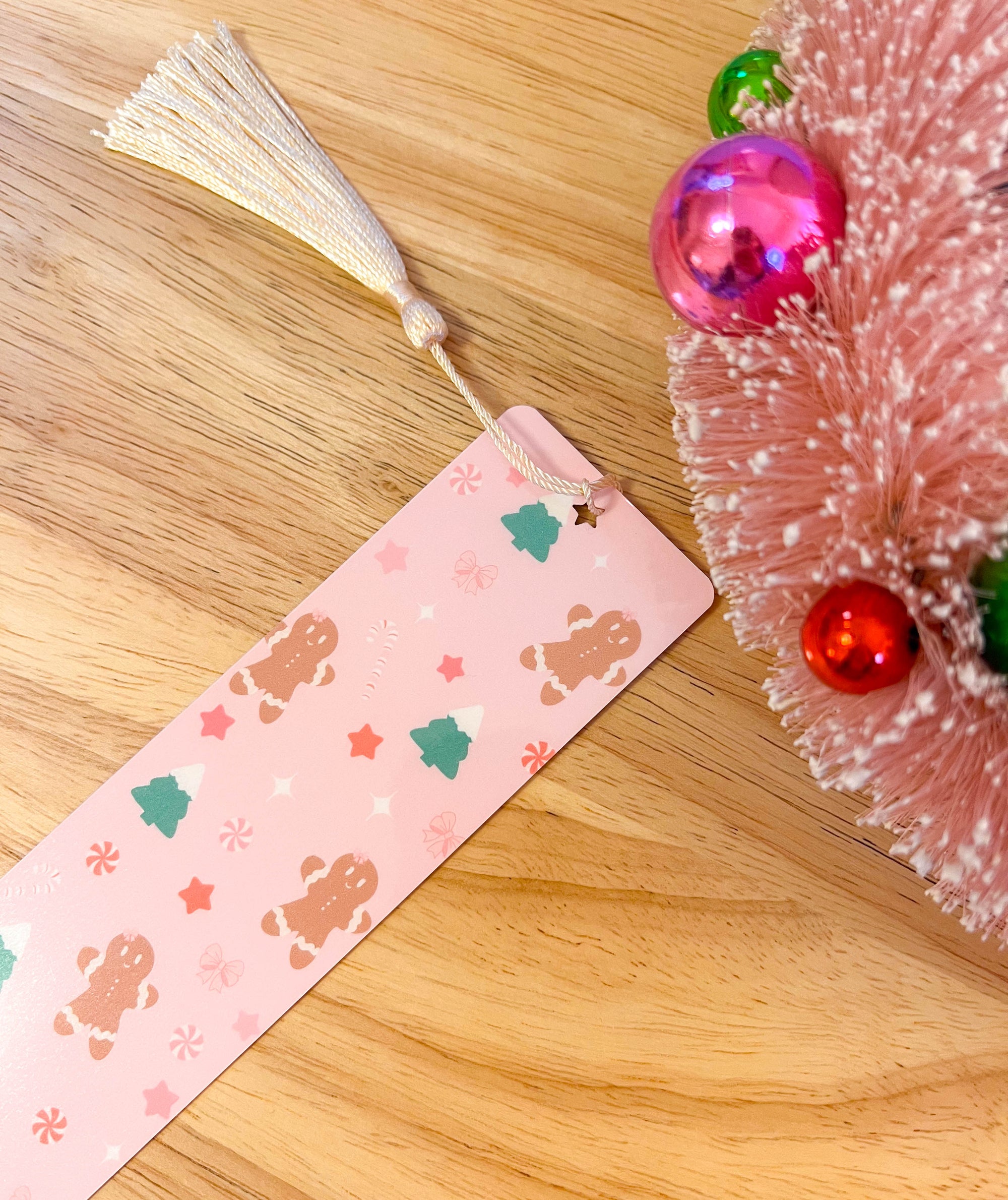 Happy Holiday Gingerbread Bookmark