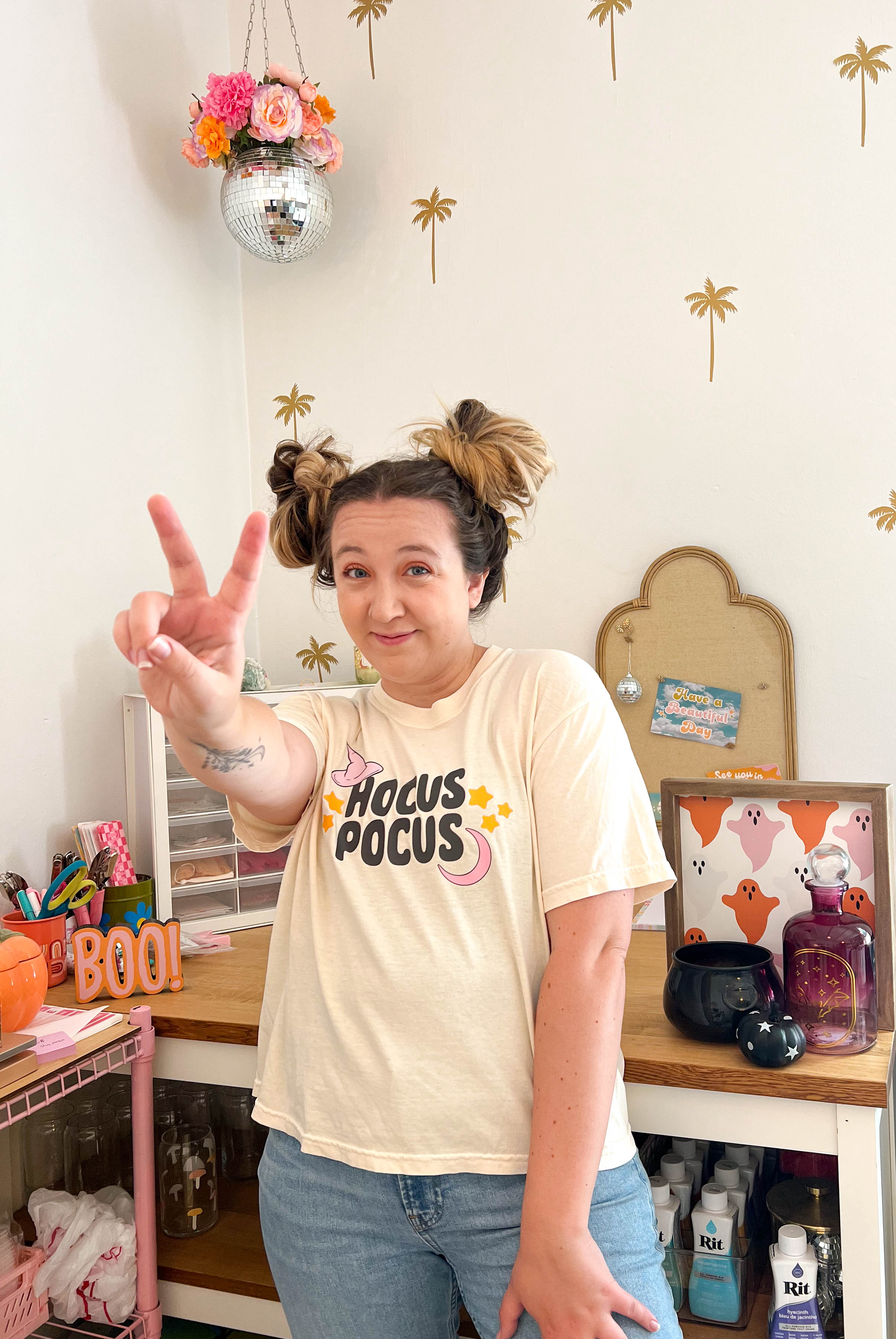 Hocus Pocus Cropped T-Shirt
